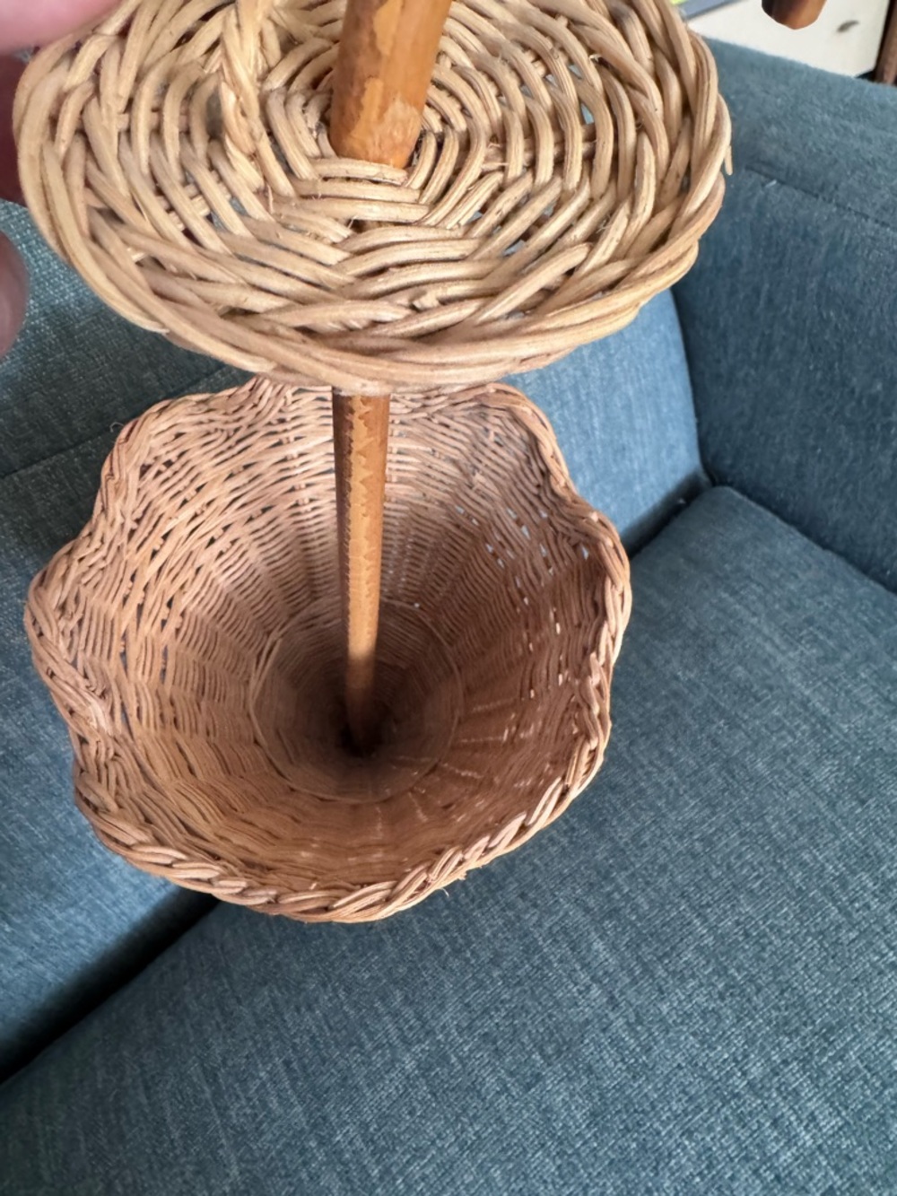 Vintage 50s wicker parasol basket /handbag - Picture 5 of 8